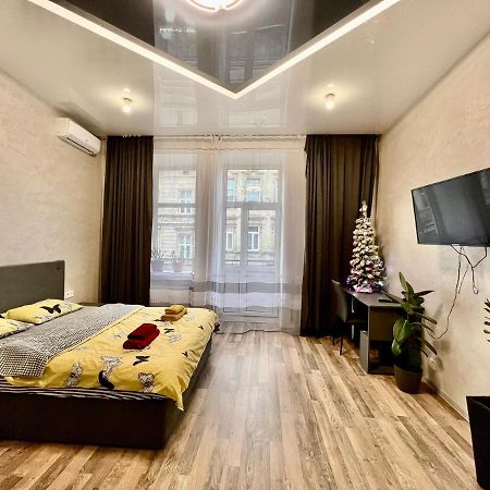 Kulisha 2Bedroom Apartment Near Opera House With Balcony Lviv Exterior foto