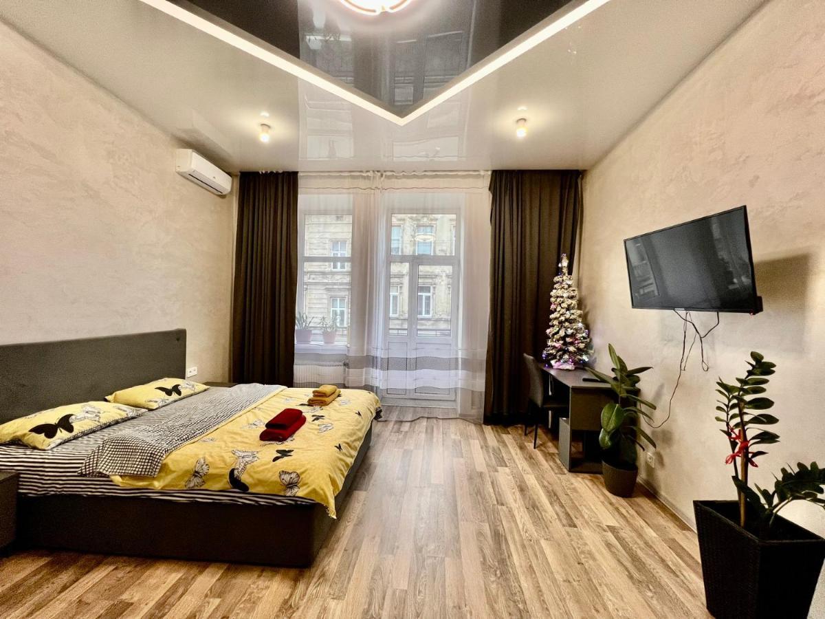Kulisha 2Bedroom Apartment Near Opera House With Balcony Lviv Exterior foto